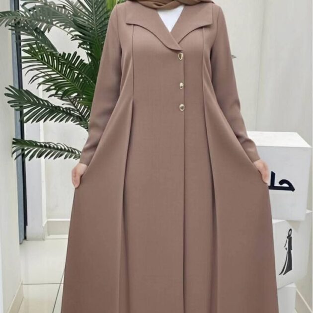 عباءة نسائية فاخرة